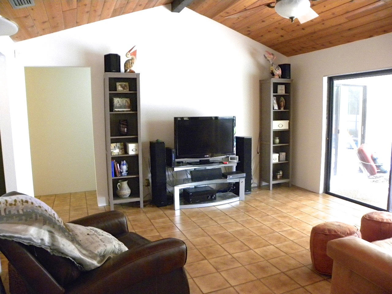 3098 Northwest 25th Way Boca Raton, FL 33434 - Photo 6 of 45 Family Room