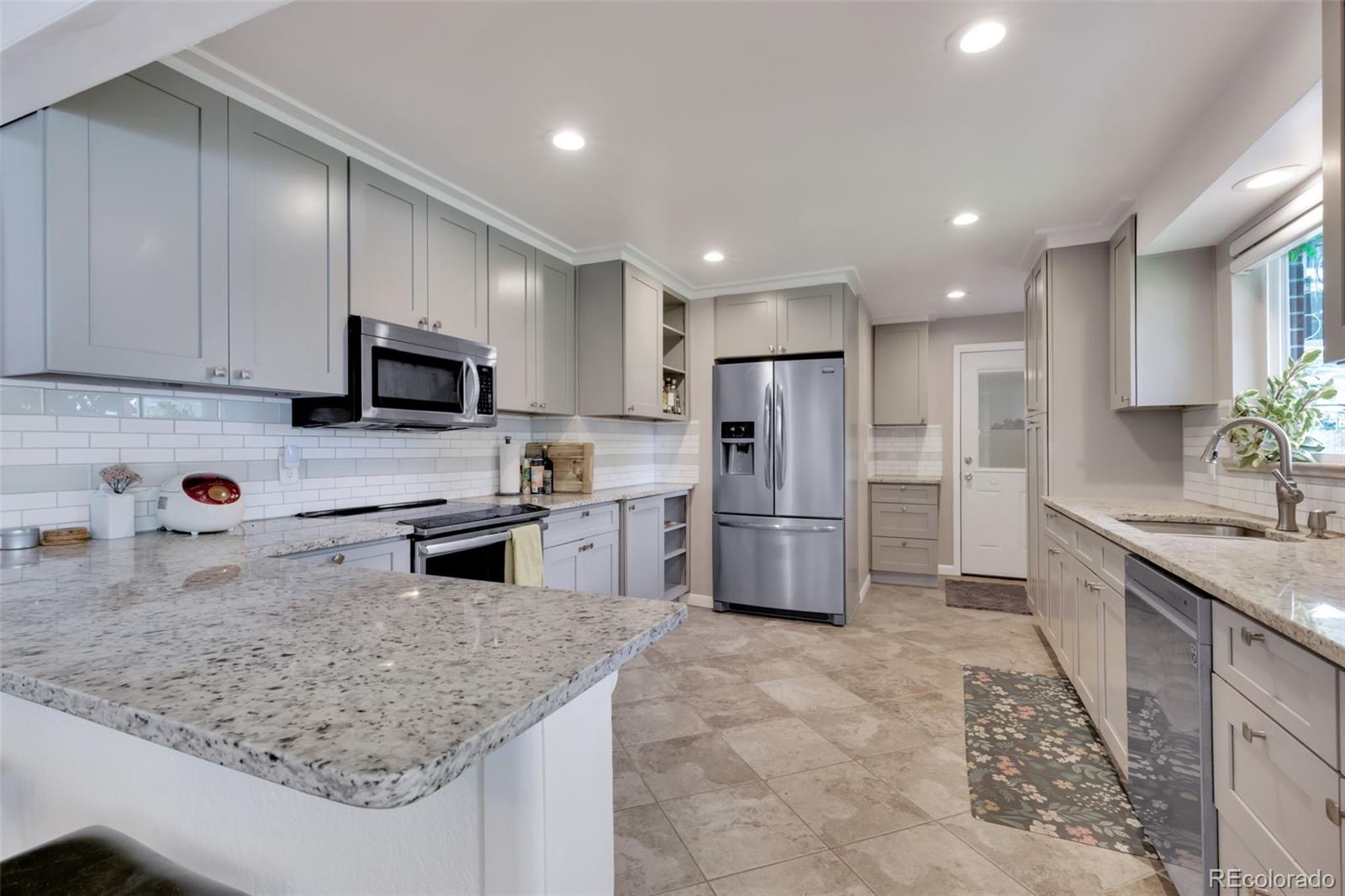 3049 South Williams Street Denver, CO 80210 - Photo 8 of 48