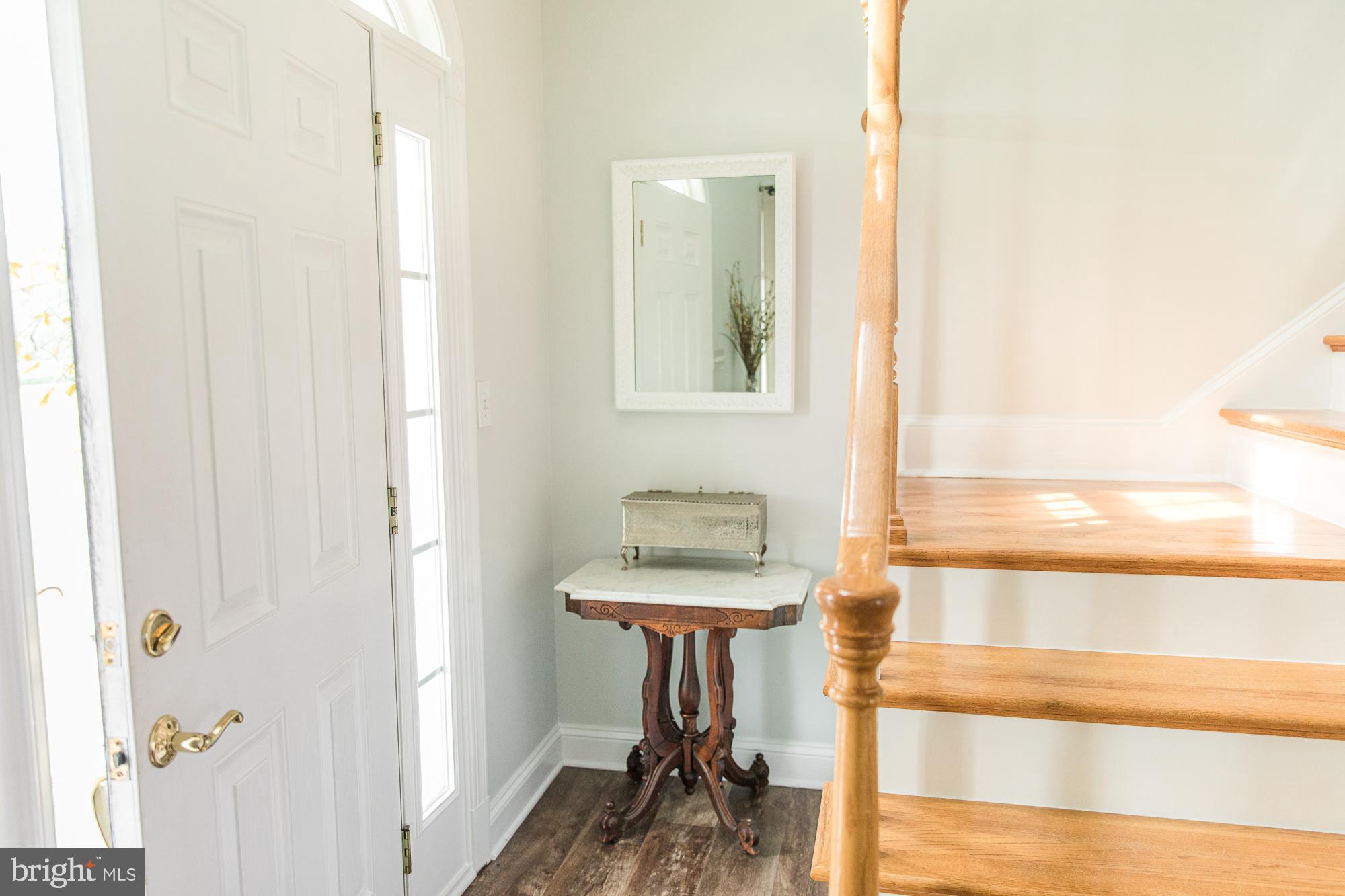 23157 Sparta Road Milford, VA 22514 - Photo 12 of 101 Pristine paint and floors