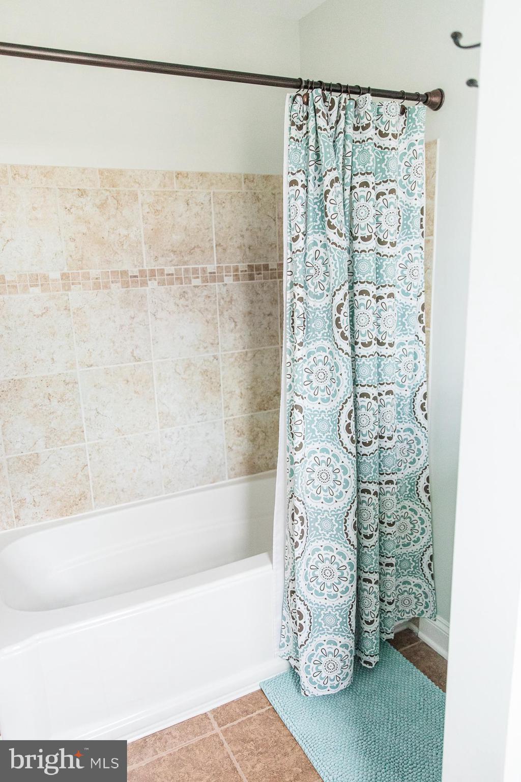 23157 Sparta Road Milford, VA 22514 - Photo 54 of 101 Tub/Shower