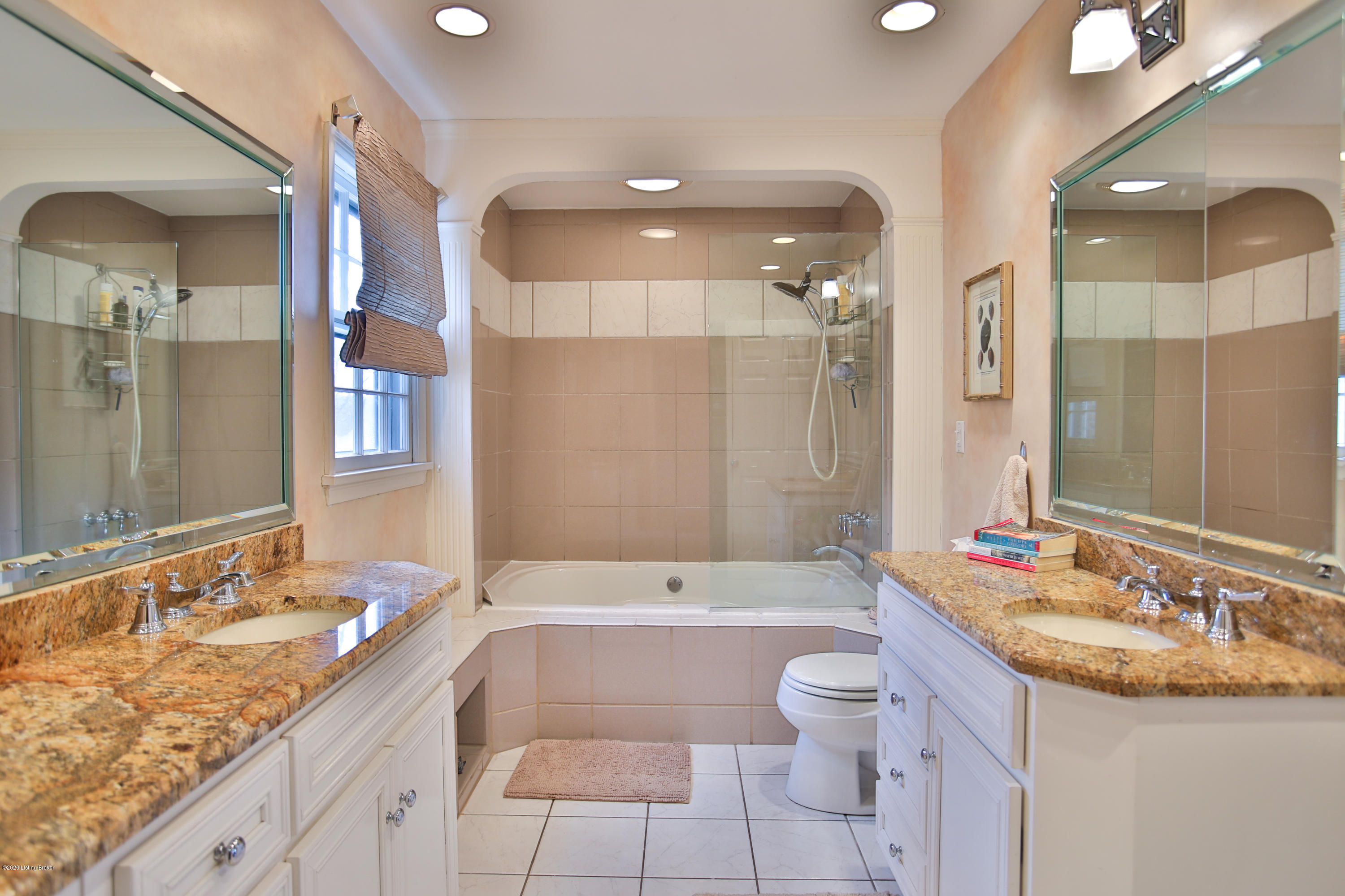 1811 Round Ridge Road Louisville, KY 40207 - Photo 35 of 58 1-40