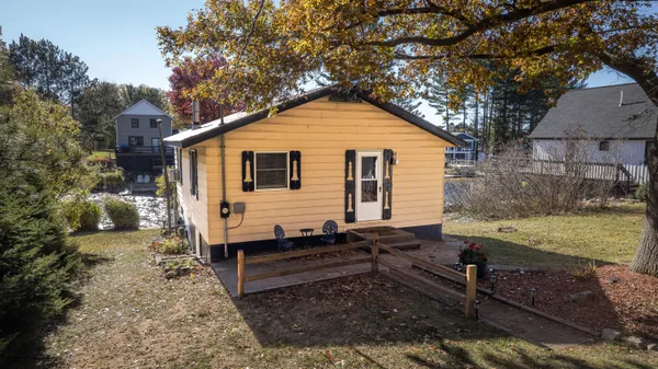 $469,500 | 1913 White Birch Court, Mears, MI 49436