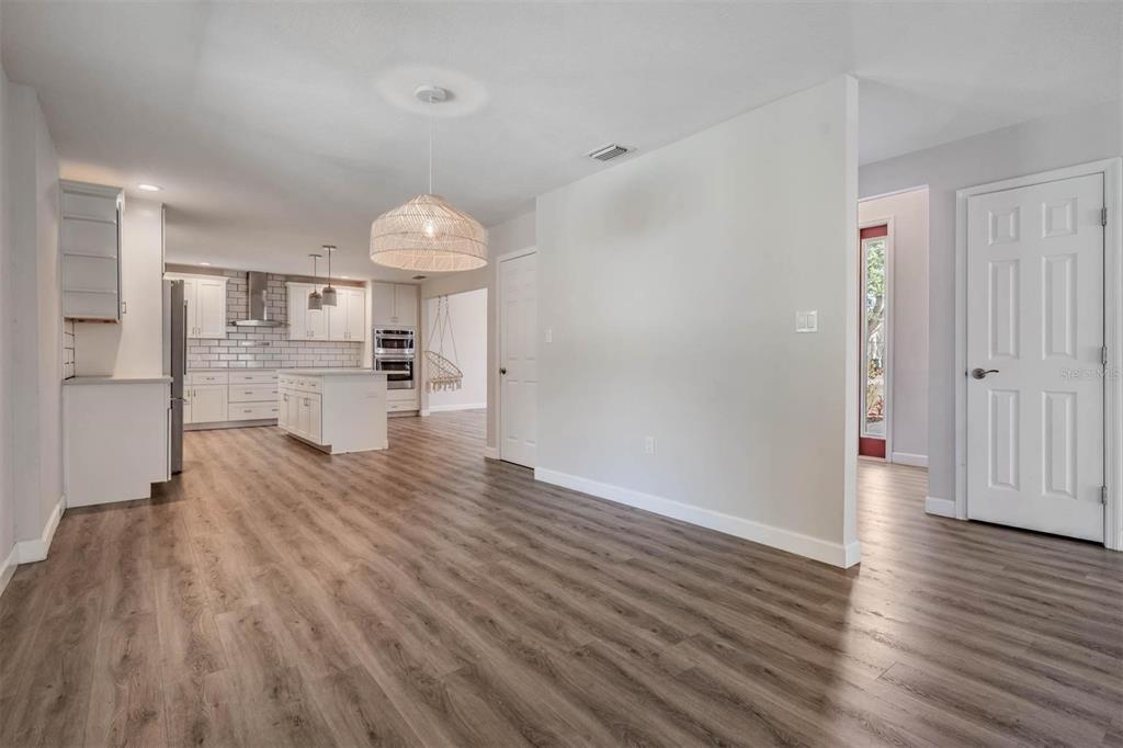 3304 Moran Road Tampa, FL 33618 - Photo 15 of 49 Gallery Image 15