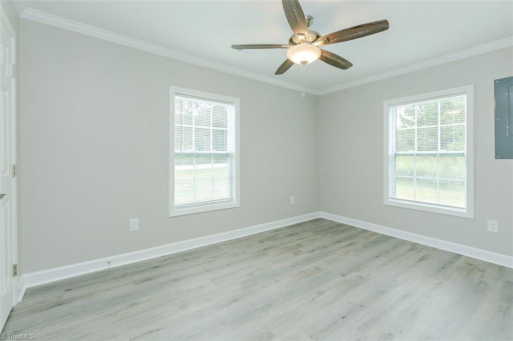 299 Lake Road Thomasville, NC 27360 - Photo 18 of 30 Gallery Image 18