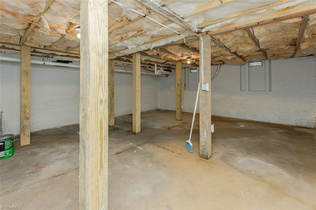 299 Lake Road Thomasville, NC 27360 - Photo 30 of 30 Gallery Image 30