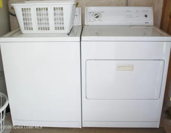 a close up view of washer and dryer