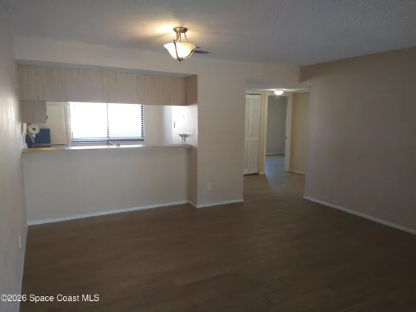 a view of empty room with window