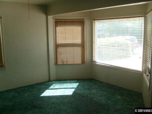 960 Bates Avenue Reno, NV 89502 - Photo 3 of 8 Photo 3