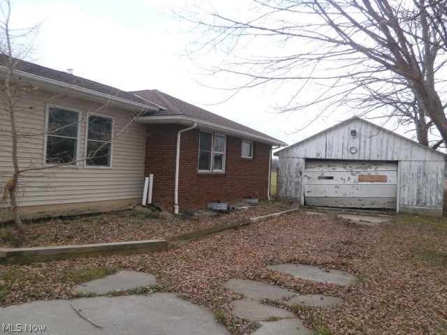 17533 Mayfield Road Windsor, OH 44099 - Photo 3 of 14