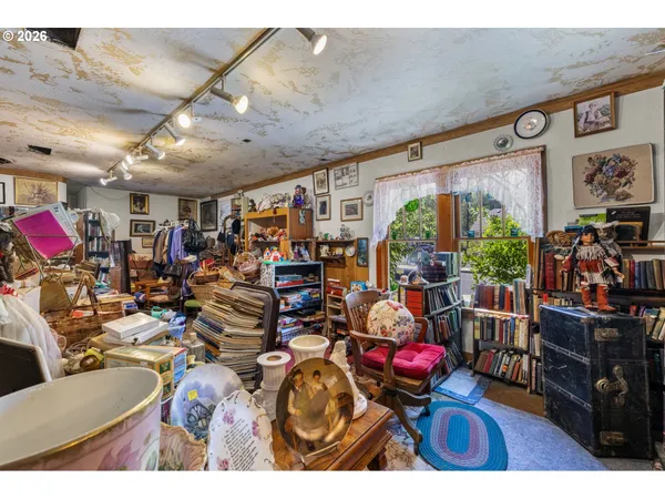 $299,000 | 234 South Canyon Boulevard, Unit 1190, John Day, OR 97845