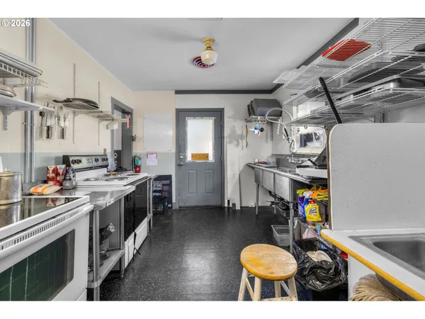 $299,000 | 234 South Canyon Boulevard, Unit 1190, John Day, OR 97845
