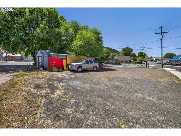 $299,000 | 234 South Canyon Boulevard, Unit 1190, John Day, OR 97845