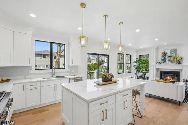 $1,650,000 | 107 Pleasantview Avenue, New Providence, NJ 07974