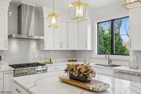 $1,650,000 | 107 Pleasantview Avenue, New Providence, NJ 07974