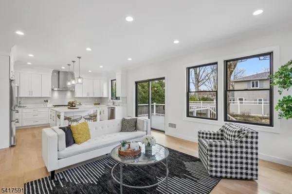 $1,650,000 | 107 Pleasantview Avenue, New Providence, NJ 07974