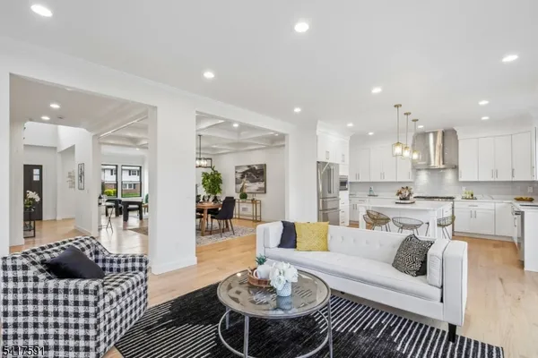 $1,650,000 | 107 Pleasantview Avenue, New Providence, NJ 07974