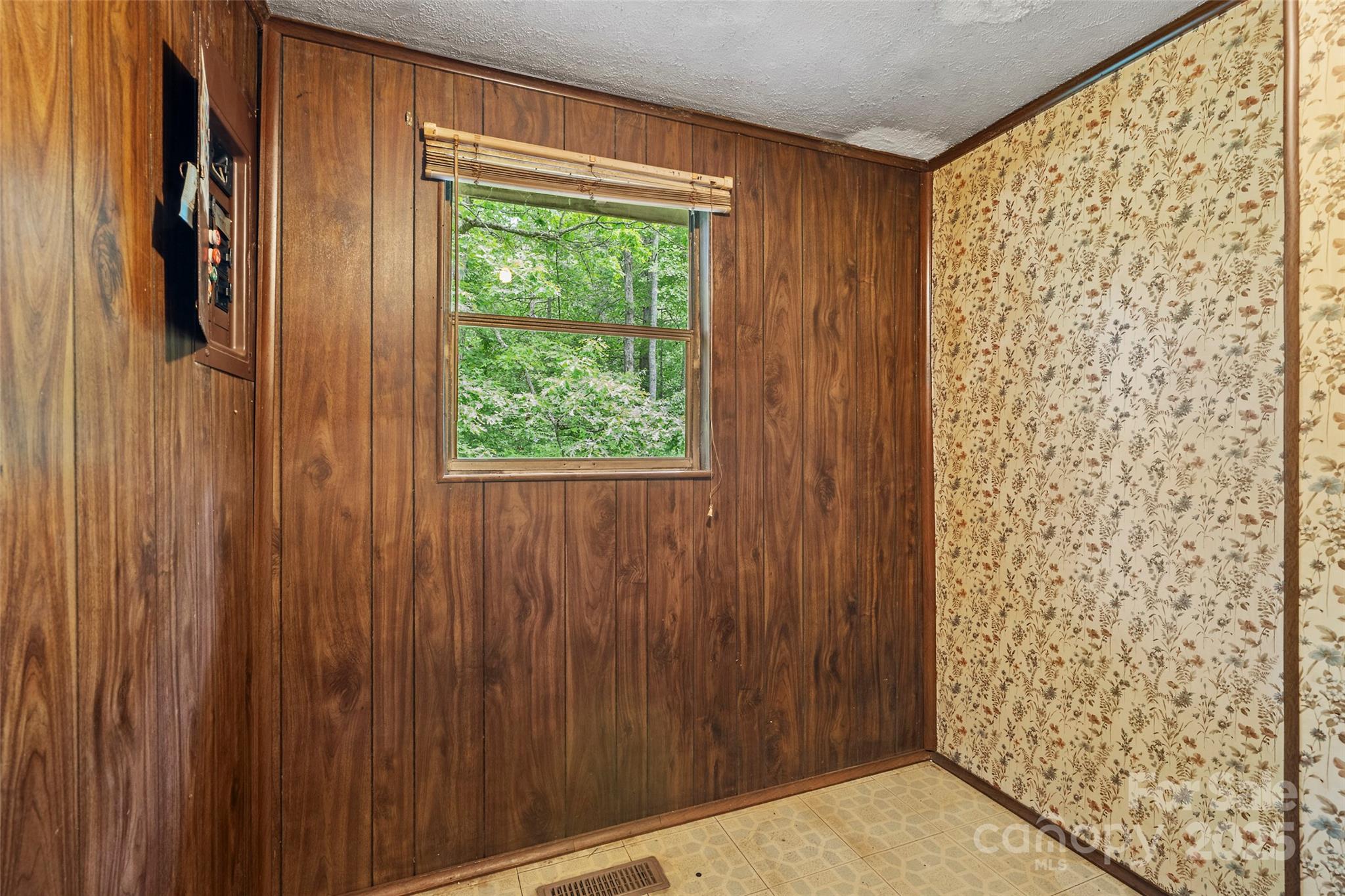 256 Gouges Branch Road Leicester, NC 28748 - Photo 16 of 22
