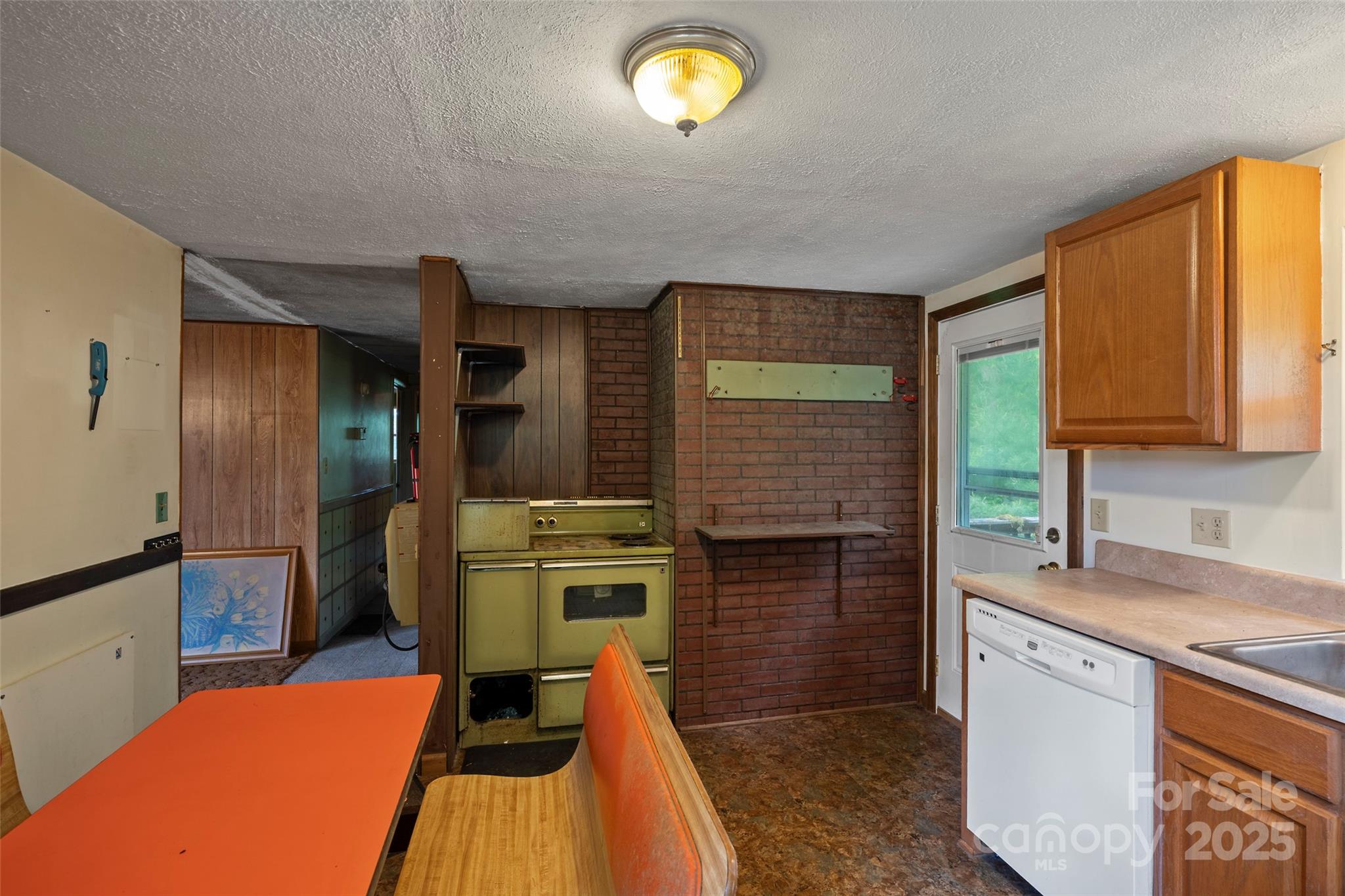 256 Gouges Branch Road Leicester, NC 28748 - Photo 9 of 22