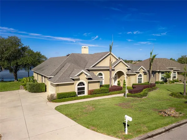 $799,900 | 220 Ruby Lake Lane, Winter Haven, FL 33884