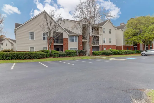$2,000 | 2011 North Highway 17, Unit 2000I, Mount Pleasant, SC 29466