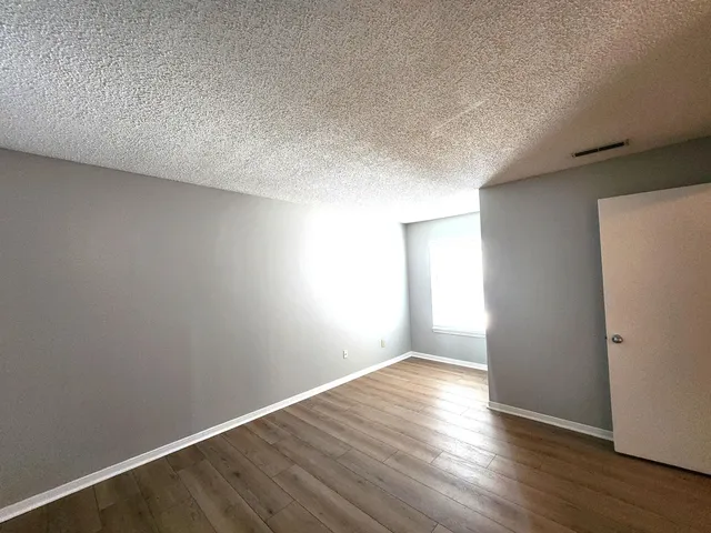 $2,000 | 2011 North Highway 17, Unit 2000I, Mount Pleasant, SC 29466