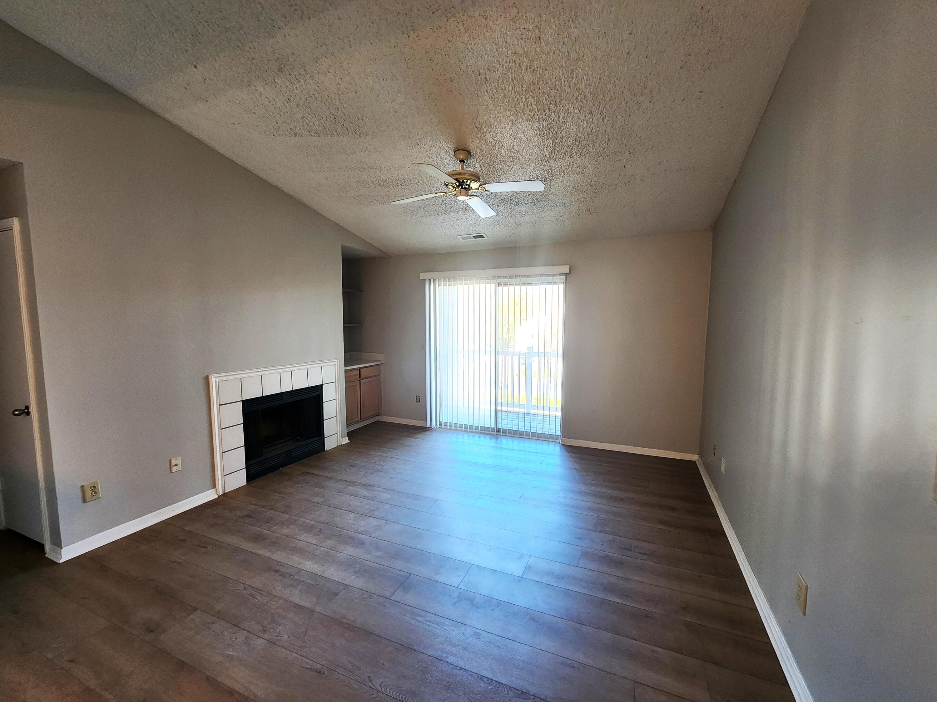 2011 North Highway 17, Unit 2000I Mount Pleasant, SC 29466 - Photo 3 of 18 20251219_131032