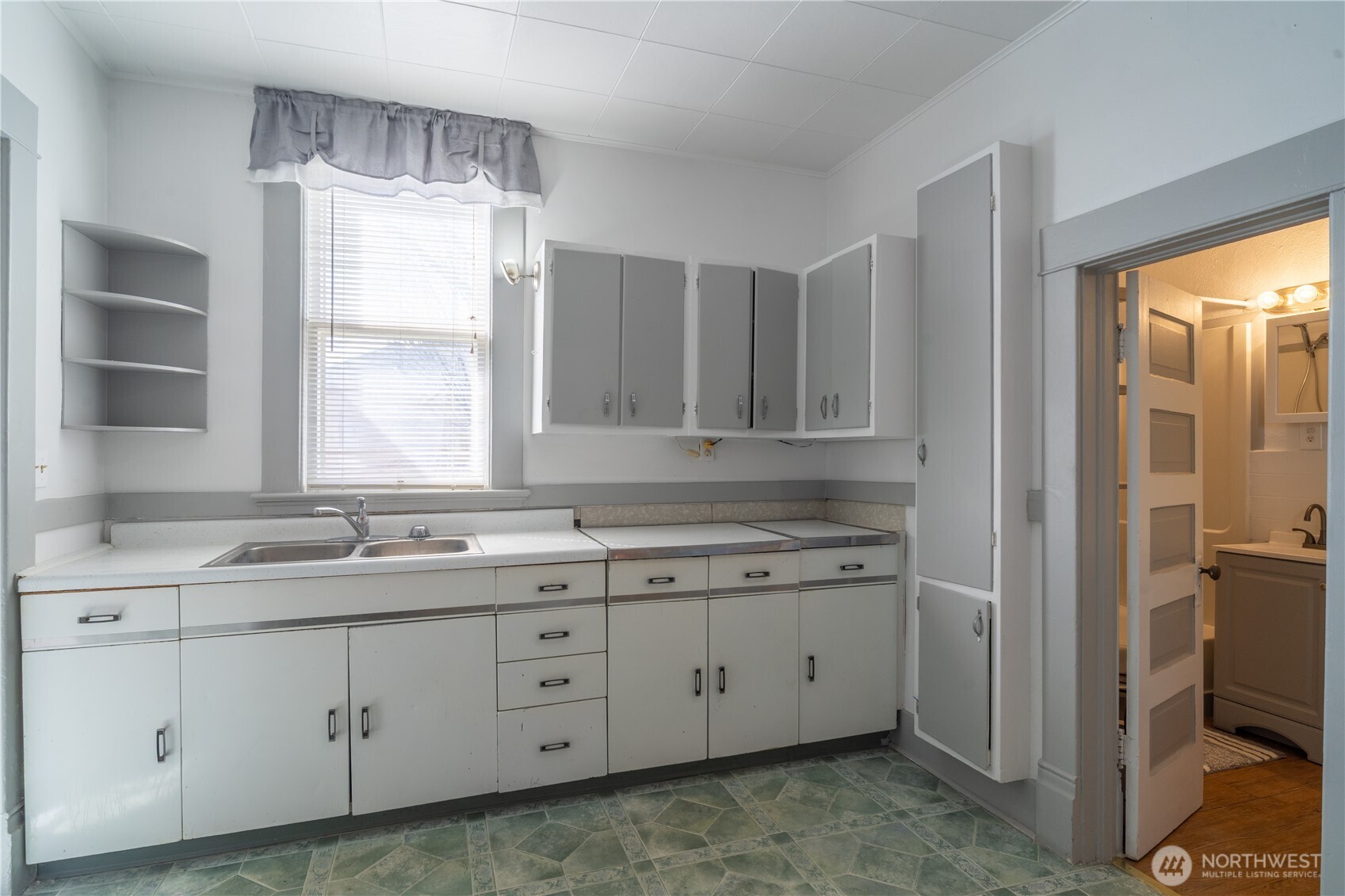 105 West 5th Avenue Ritzville, WA 99169 - Photo 7 of 40