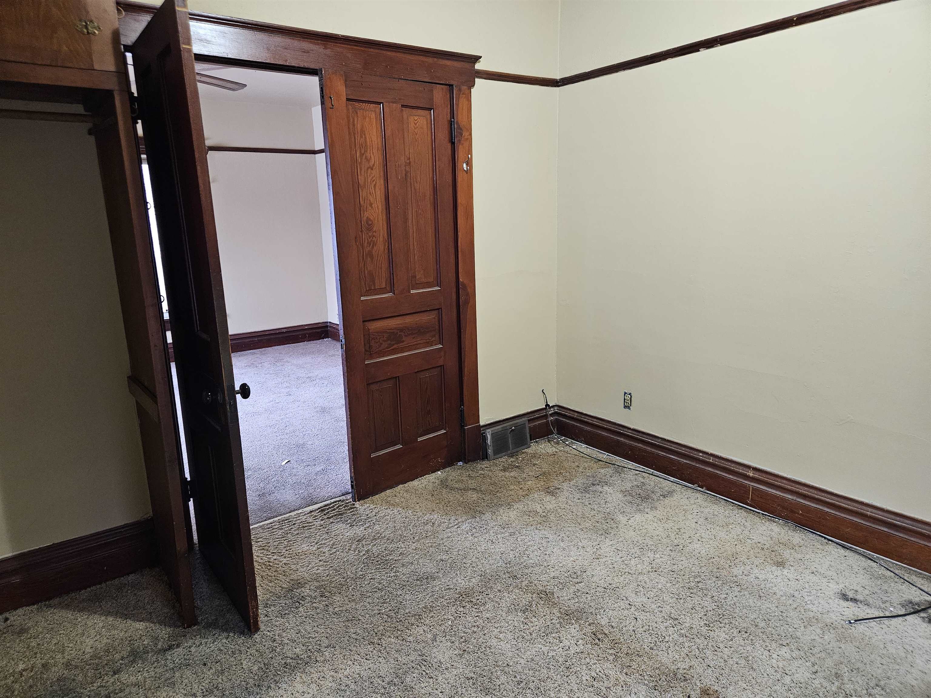 1116 West Jackson Street Beloit, WI 53511 - Photo 15 of 17