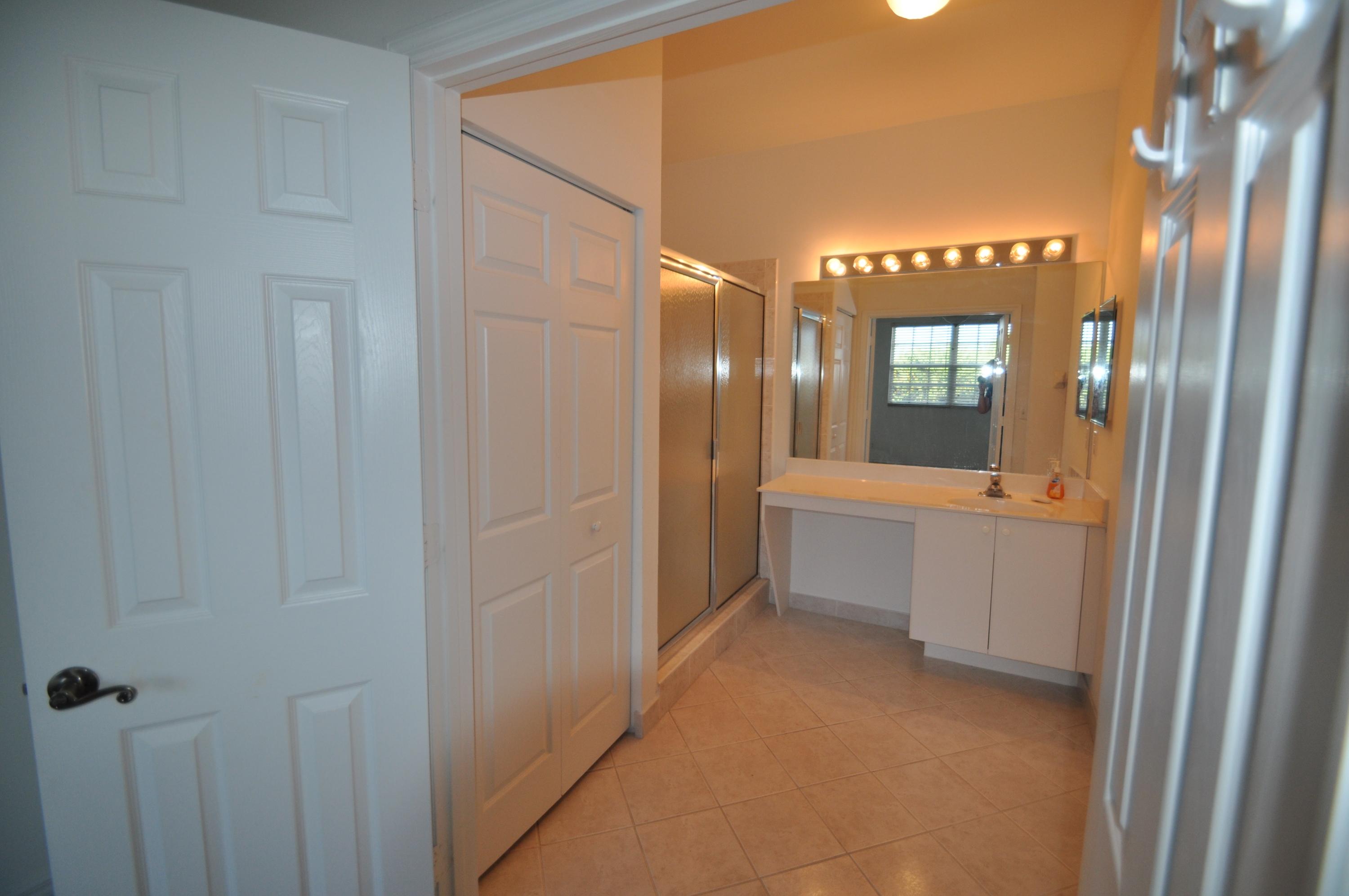 117 Lighthouse Circle, Unit G Tequesta, FL 33469 - Photo 19 of 26 master bath
