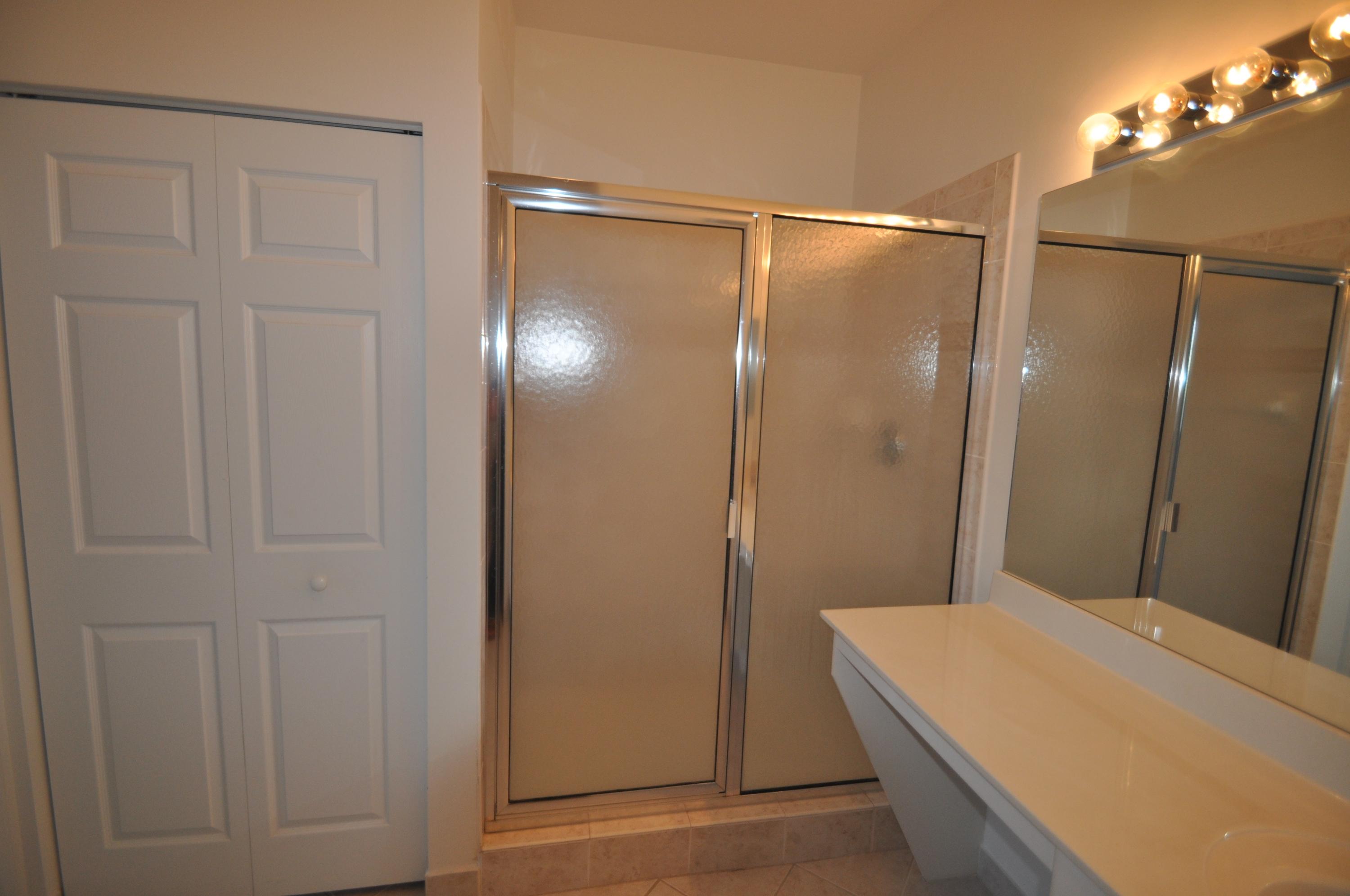 117 Lighthouse Circle, Unit G Tequesta, FL 33469 - Photo 21 of 26 master bath