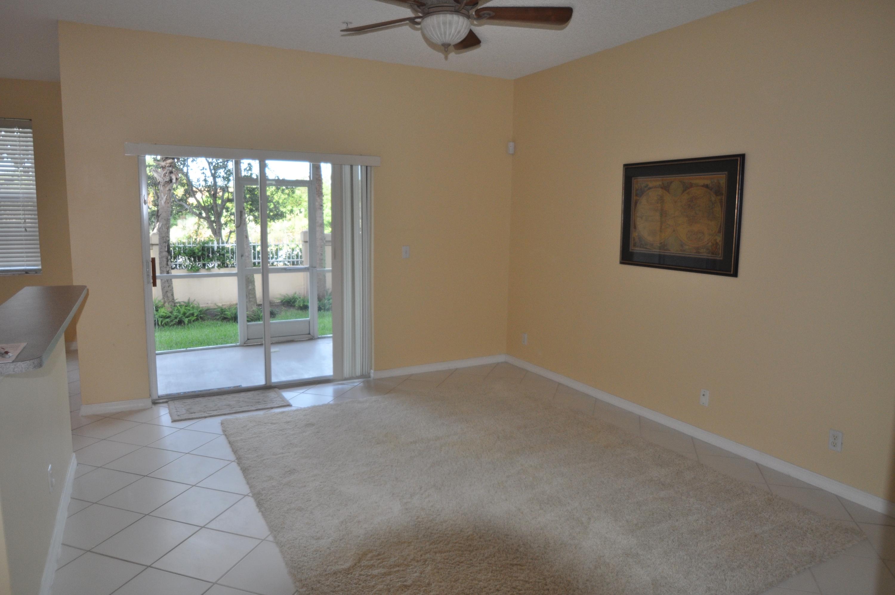 117 Lighthouse Circle, Unit G Tequesta, FL 33469 - Photo 5 of 26 family room or dining room