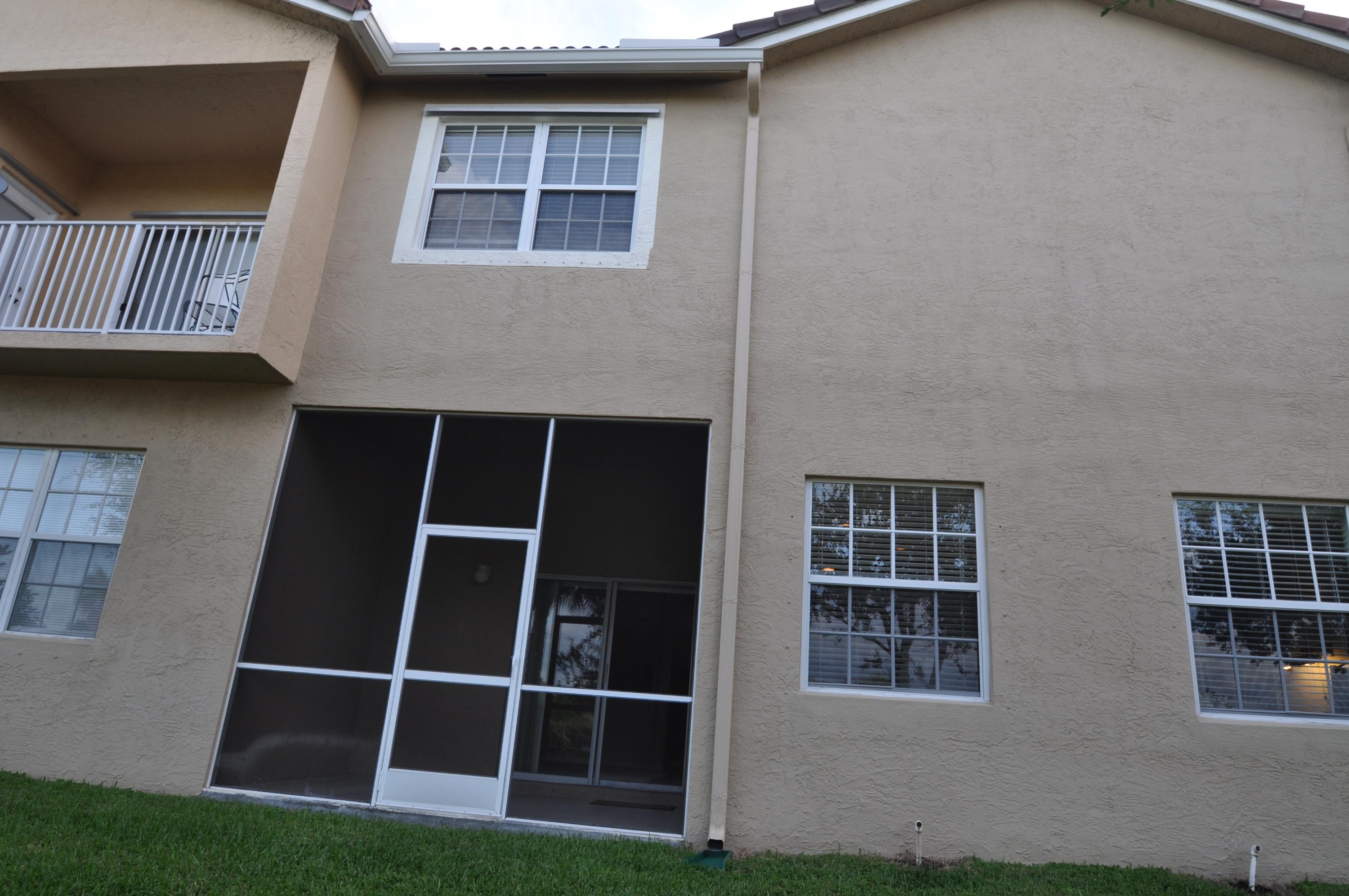 117 Lighthouse Circle, Unit G Tequesta, FL 33469 - Photo 8 of 26 exterior rear photo
