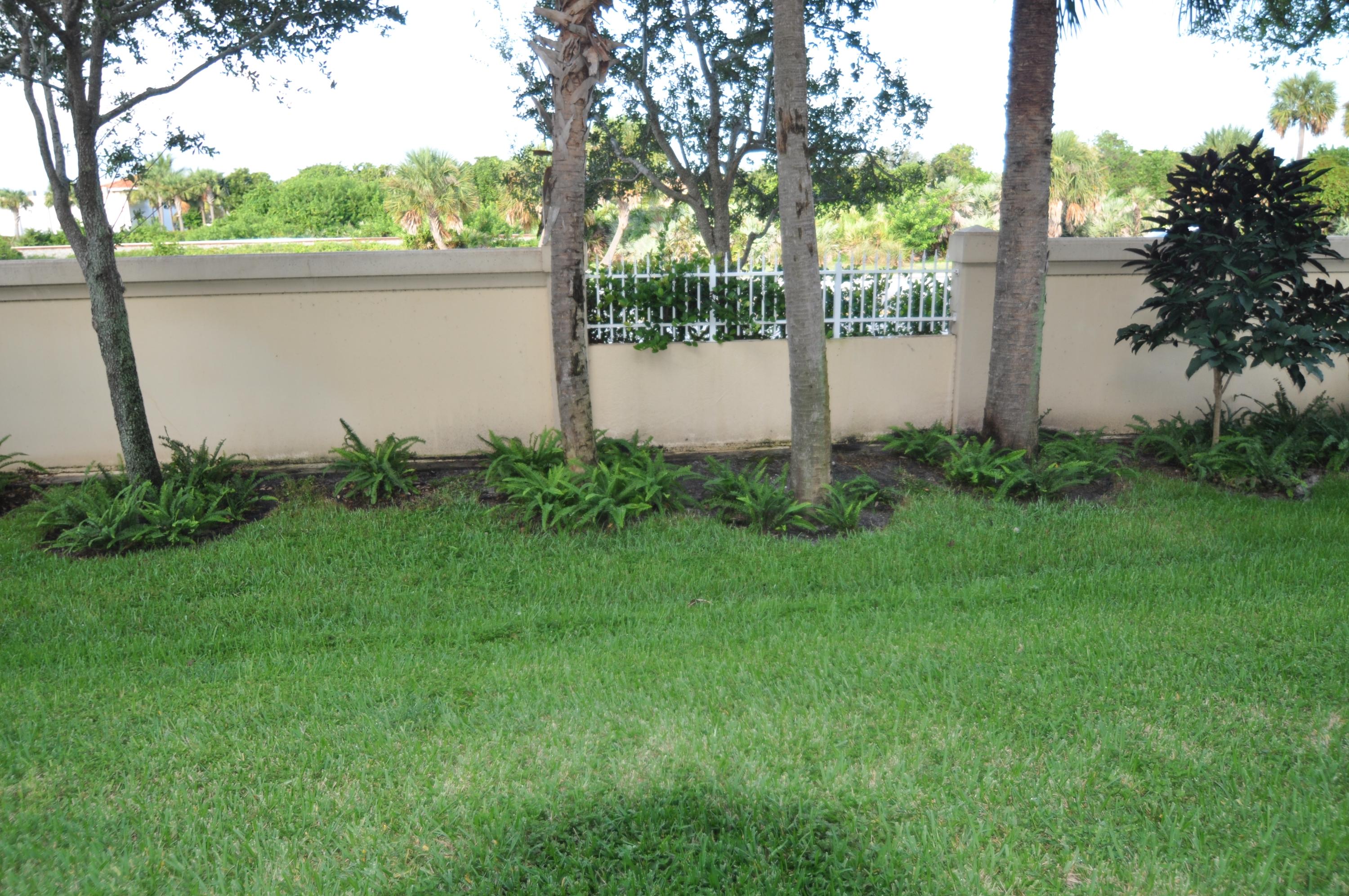 117 Lighthouse Circle, Unit G Tequesta, FL 33469 - Photo 10 of 26 view