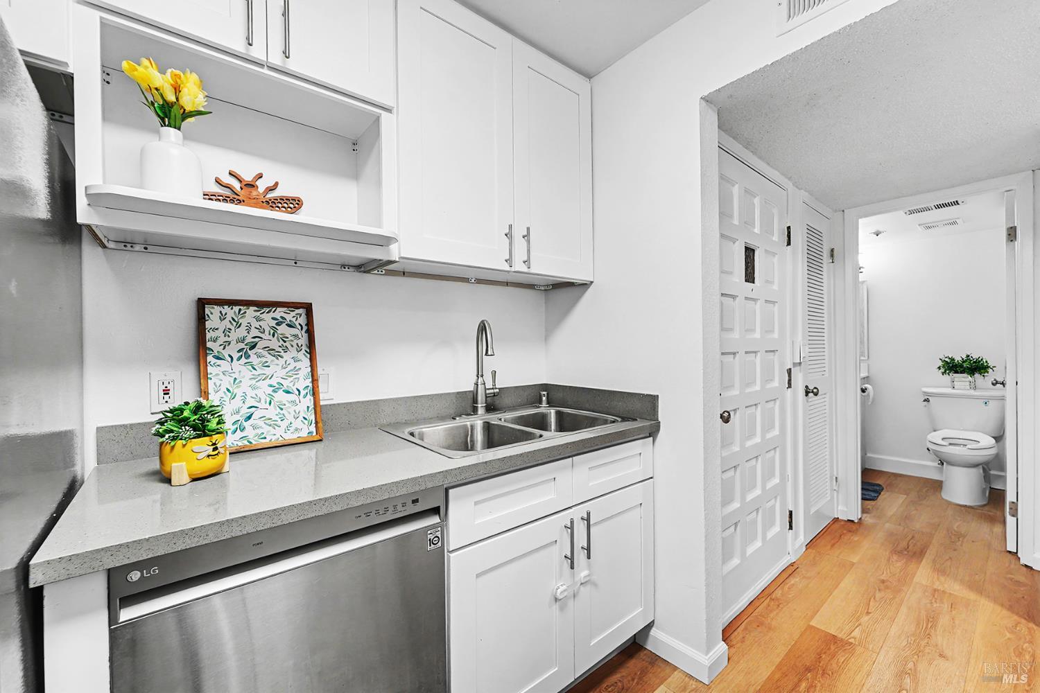 1453 Neotomas Avenue, Unit 104 Santa Rosa, CA 95405 - Photo 4 of 24 Gallery Image 4