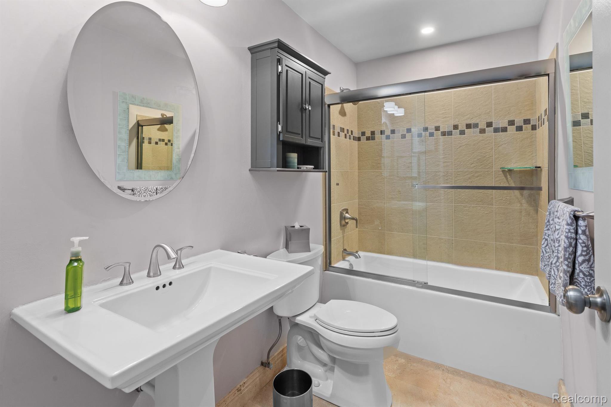 40570 Village Wood Road Novi, MI 48375 - Photo 23 of 32 Gallery Image 23