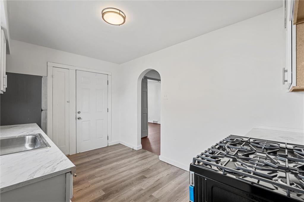 106 Shingiss Street McKees Rocks, PA 15136 - Photo 11 of 44