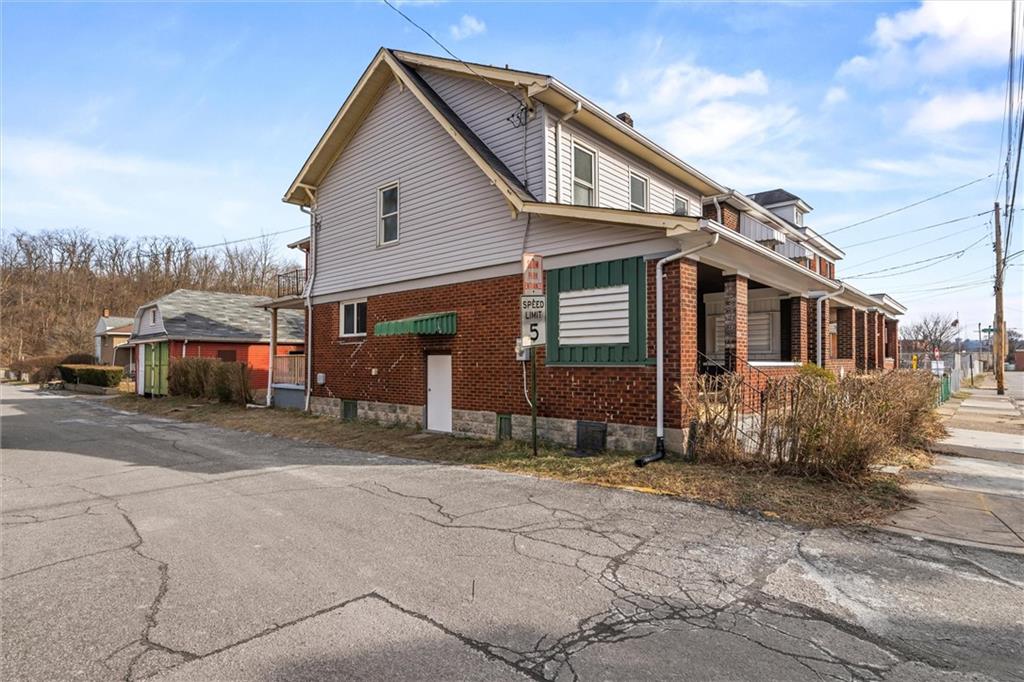 106 Shingiss Street McKees Rocks, PA 15136 - Photo 35 of 44