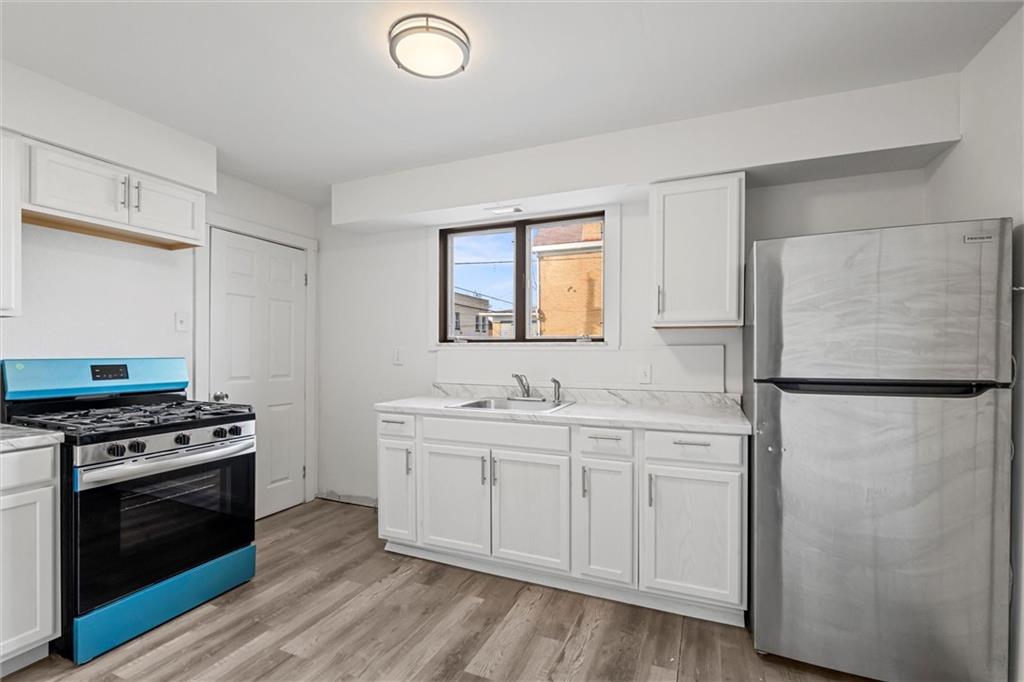 106 Shingiss Street McKees Rocks, PA 15136 - Photo 9 of 44