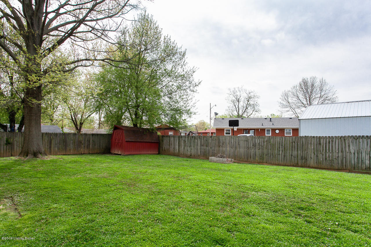 6326 Hunters Grove Road Louisville, KY 40216 - Photo 34 of 39 6326 Hunters Grove Rd-35
