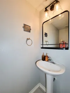 $320,000 | 4112 Seminole Drive, Pearland, TX 77584
