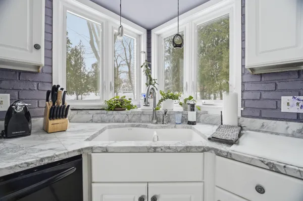 $349,900 | 1925 Park Avenue, New Holstein, WI 53061