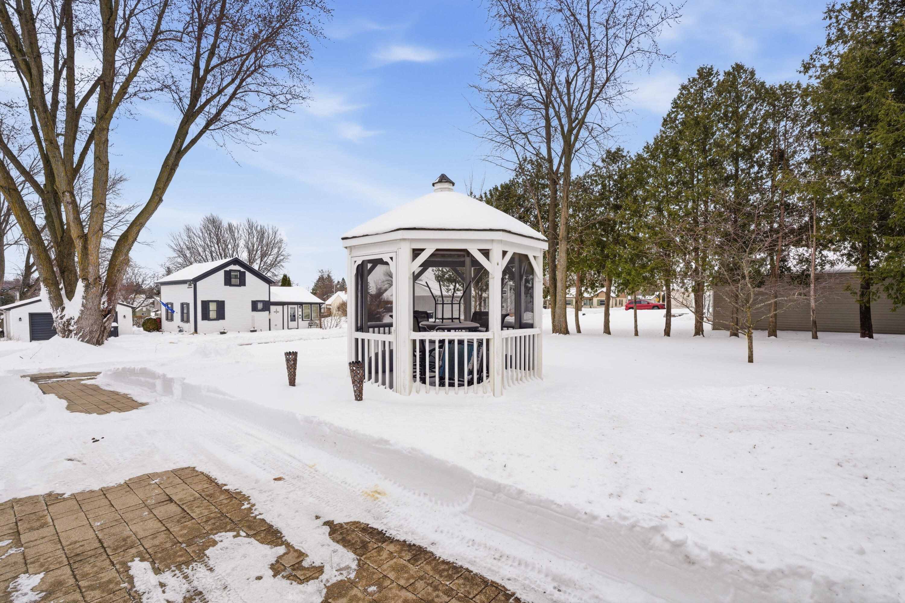 1925 Park Avenue New Holstein, WI 53061 - Photo 31 of 44 Photo-38