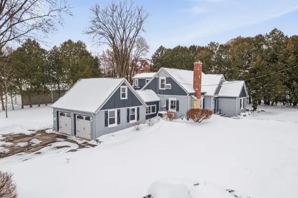 $349,900 | 1925 Park Avenue, New Holstein, WI 53061