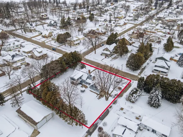 $349,900 | 1925 Park Avenue, New Holstein, WI 53061