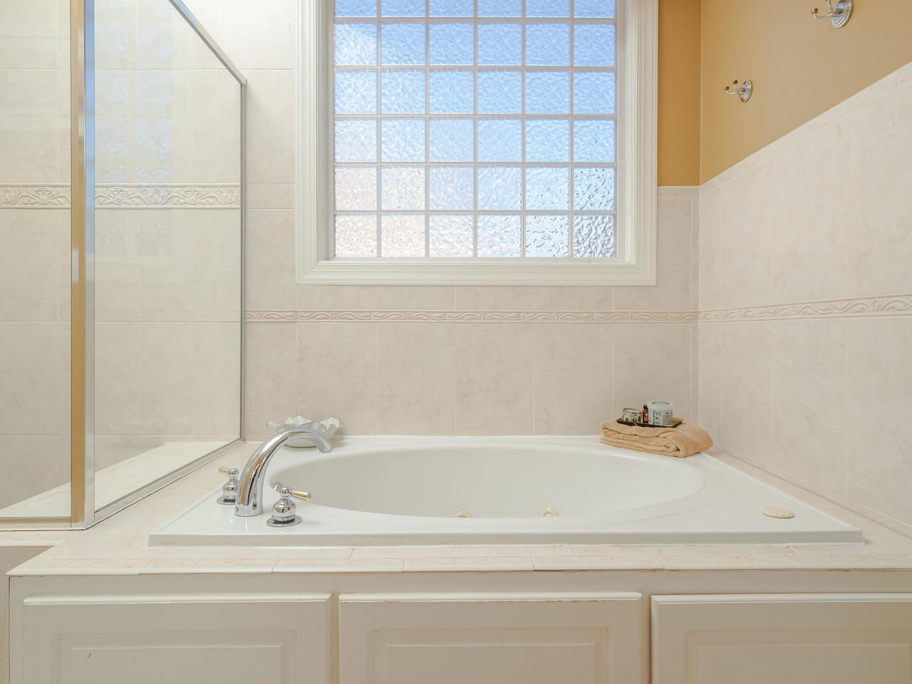 4604 Whitmire Place Raleigh, NC 27612 - Photo 16 of 25 Photo 16