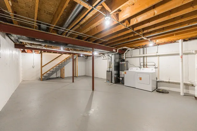 a view of a storage & utility room