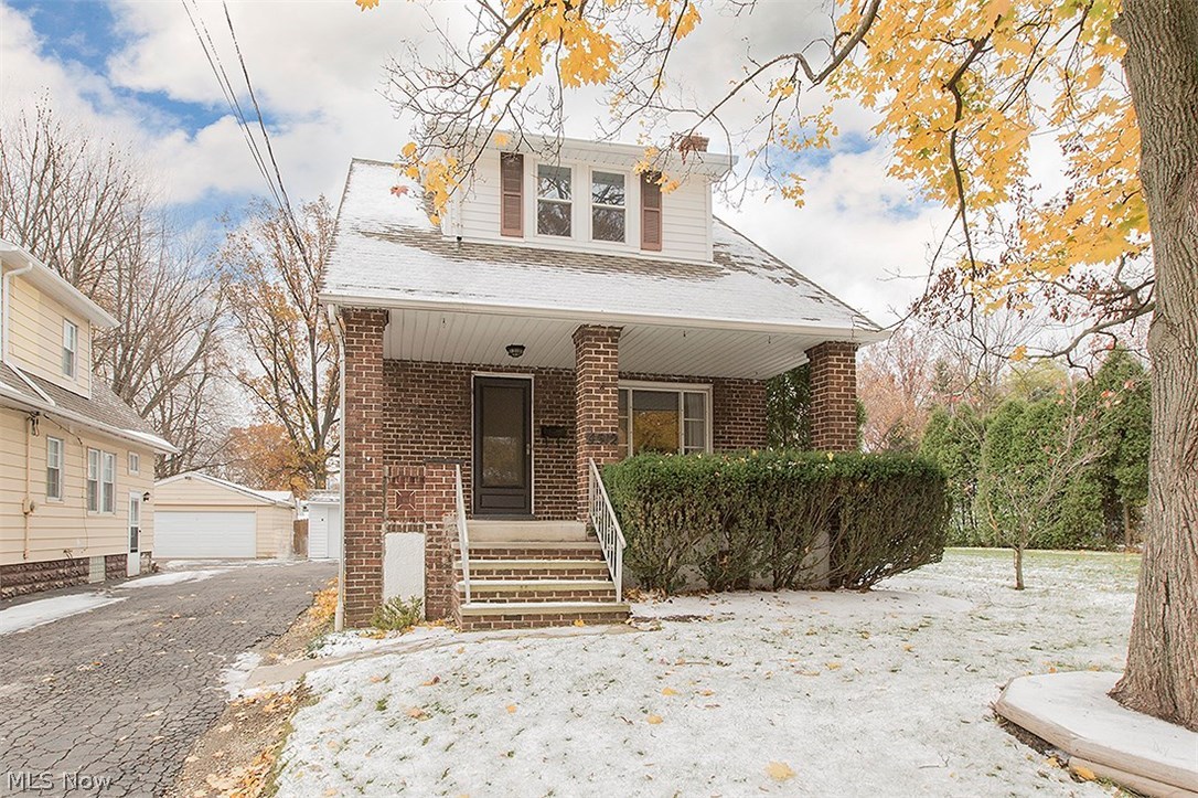 4512 Liberty Road Cleveland, OH 44121 - Photo 1 of 30 Gallery Image 1