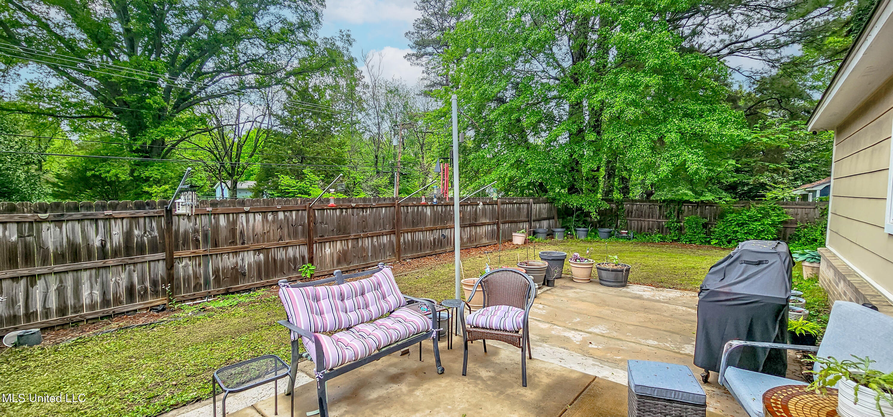 96 Line Street Senatobia, MS 38668 - Photo 23 of 26 Open Patio