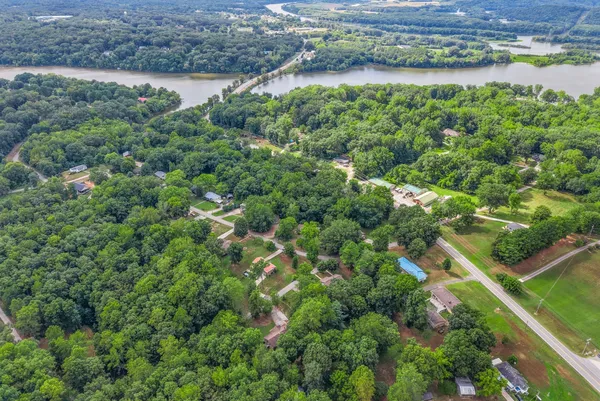 $1,800 | 114 Hickory Hill Drive, Dover, TN 37058