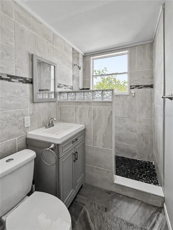 408 Armada Road South, Unit 2 Venice, FL 34285 - Photo 7 of 8
